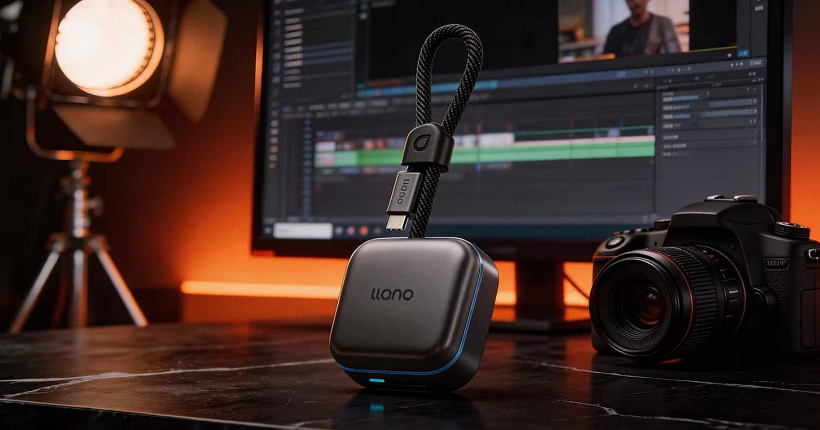 Llano’s New Card Readers Double as Storage Cases