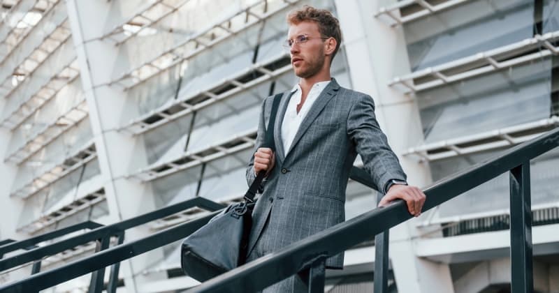 How to Match Your Accessories to Your Suit Color