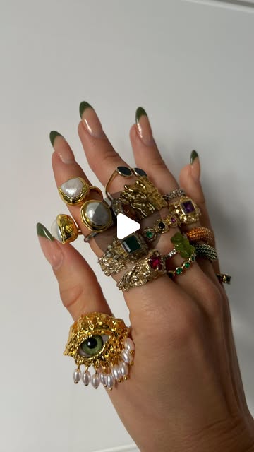 Ring tour & details of some of my favourite rings ✨